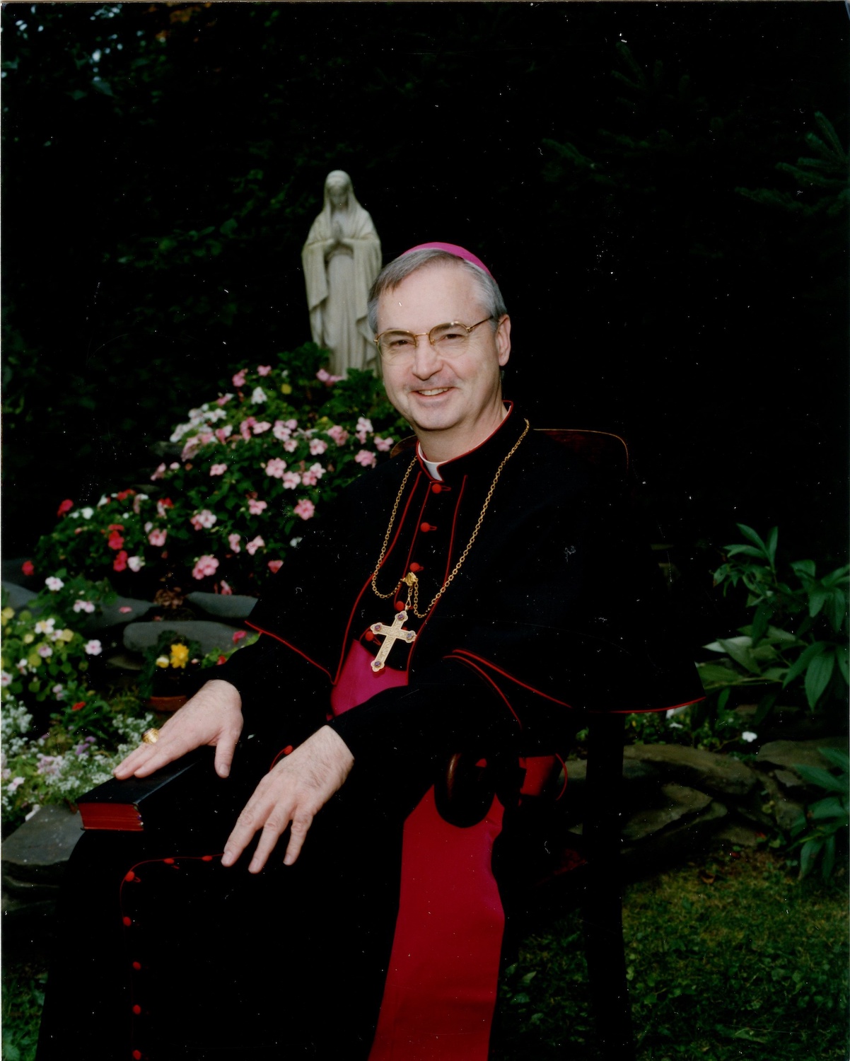 Bishop Clarence Kelly Congregation Of St Pius V